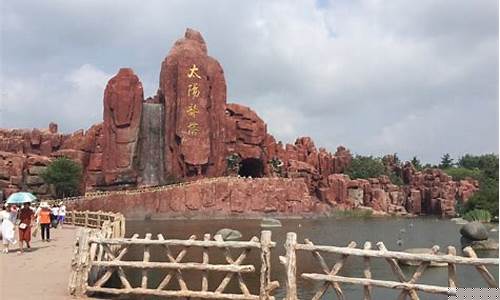 山东泰安旅游景点推荐_山东泰安旅游景点推荐在五岳独尊咋拍照片